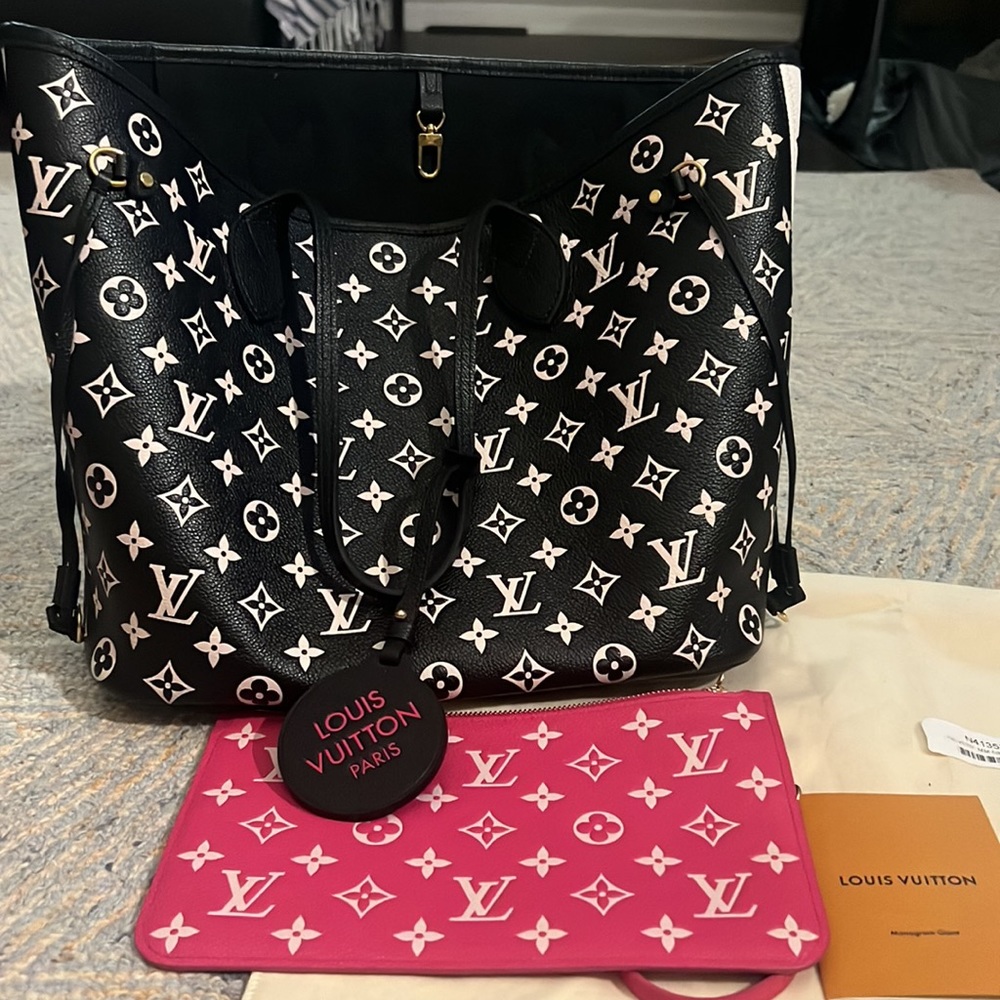 Louis Vuitton Black and White Leather Limited Edition Neverfull Tote Bag